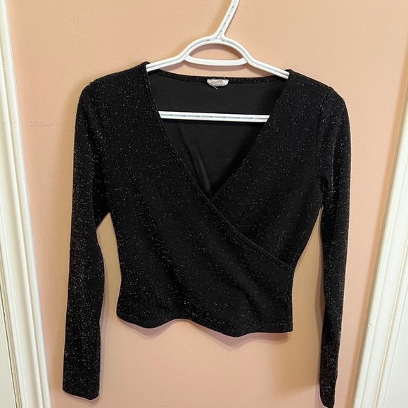 4/$10 faux wrap sparkle top - Picture 1 of 4